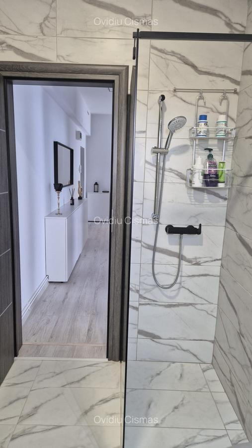 Apartament cu 3 camere decomandat, mobilat în Brașovul Vechi - 2