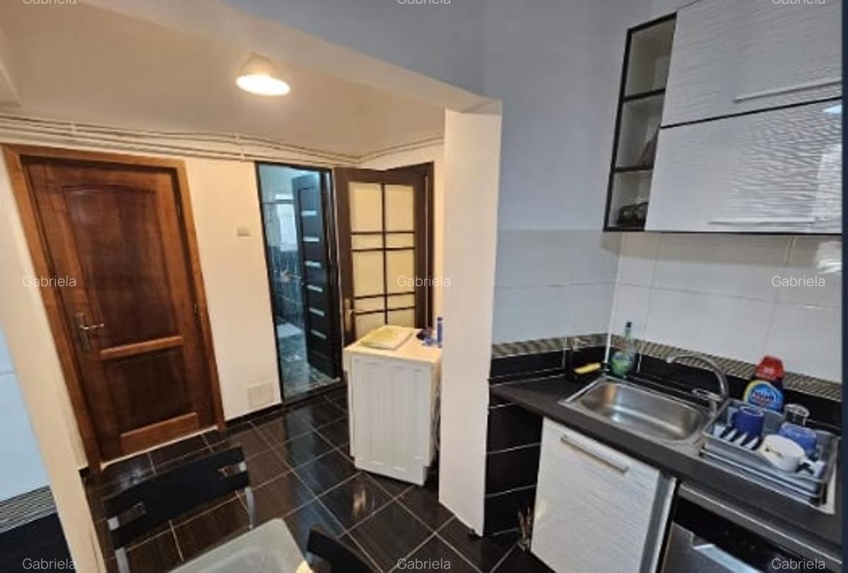 ALBA IULIA metrou apartament in vila Amenajat geam la baie,centrala,boxa mobilat - 8