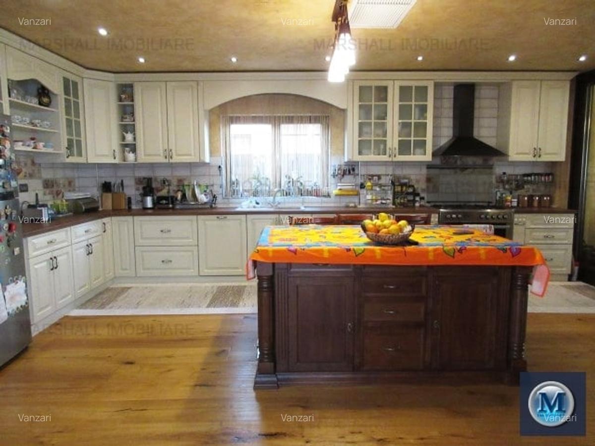 Vila cu 5 camere de vanzare, zona Traian, 352.1 mp #15219 - 15