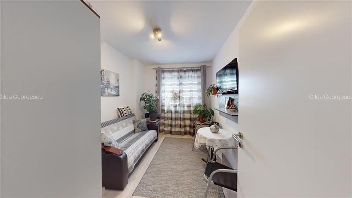 Pe 2 niveluri, Penthouse modern la bulevard, parcare si boxa, Tractorul  Nou, Br - 10