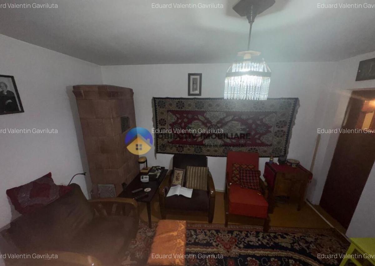 Casa tradi?ionala de vanzare in comuna Podoleni, jud. - 16