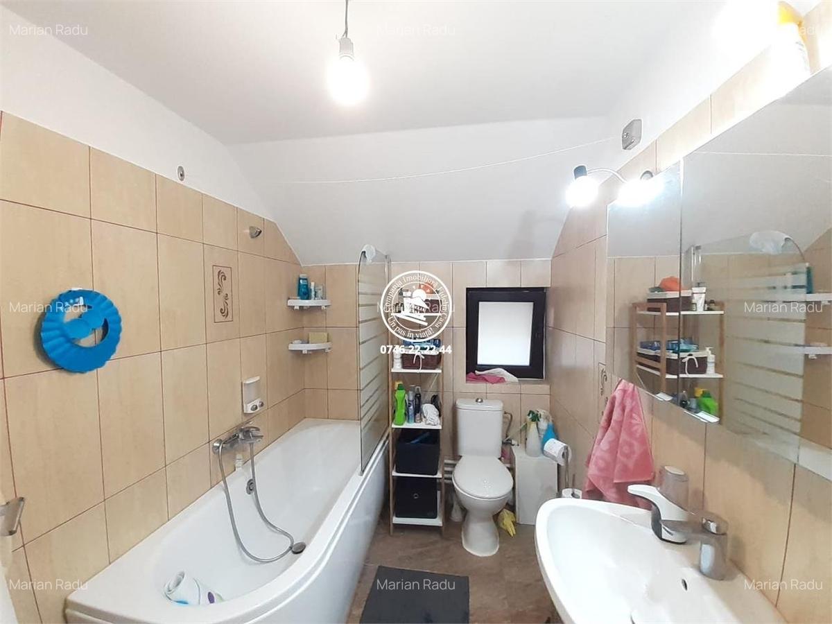 Vila de vanzare Rediu - 8