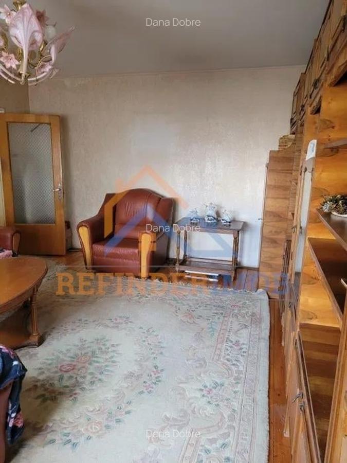 Apartament cu 3 camere decomandat în Sebastian - 2