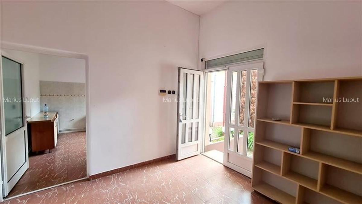 Casa P+E,  4 camere, 2 bai, Central  Maria - 3