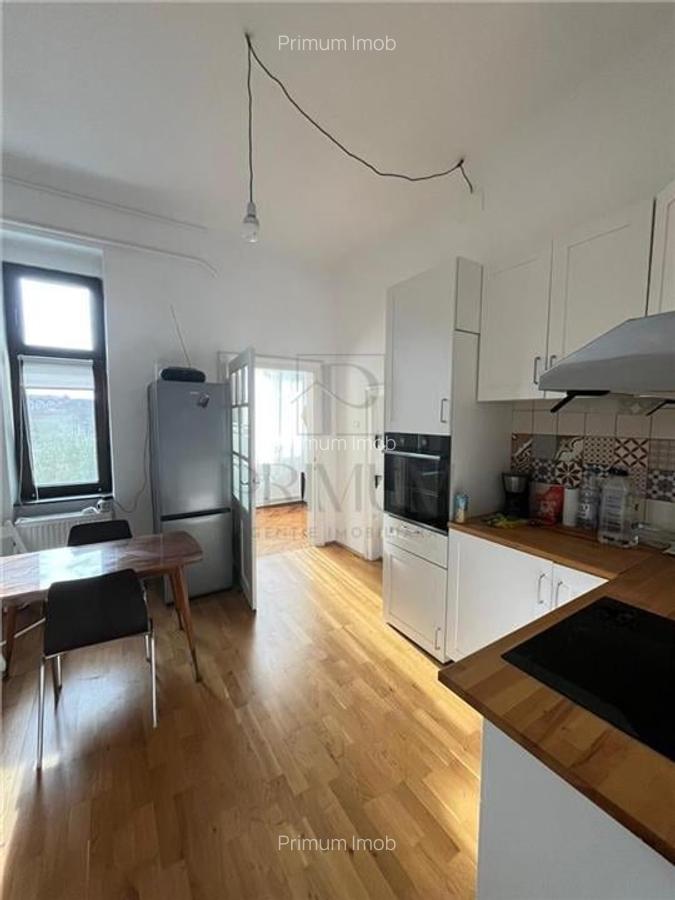 BALCESCU - Cladire renovata - 3 Camere - Centrala proprie  - Curte 137mp - 1