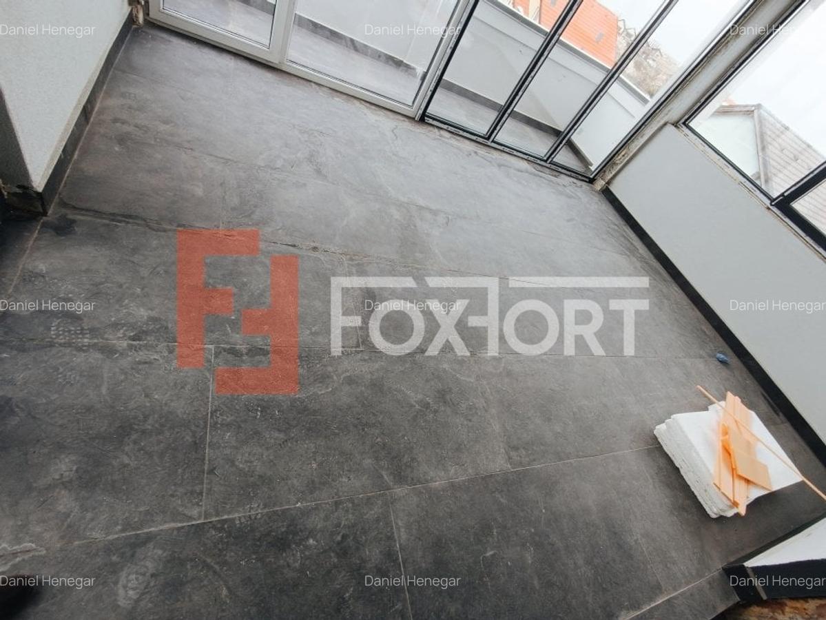 Apartament cu 4 camere semidecomandat în Giroc - 1