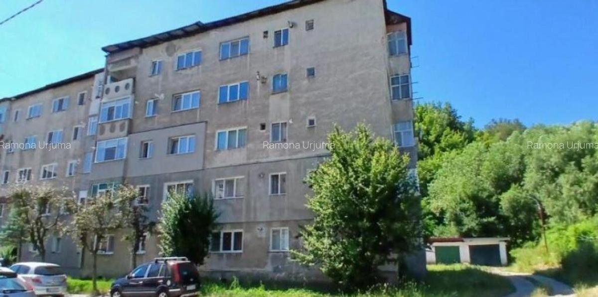 Cota de 3/16 din apartament 2 camere, Loc Lupeni, Jud Hun... - 1