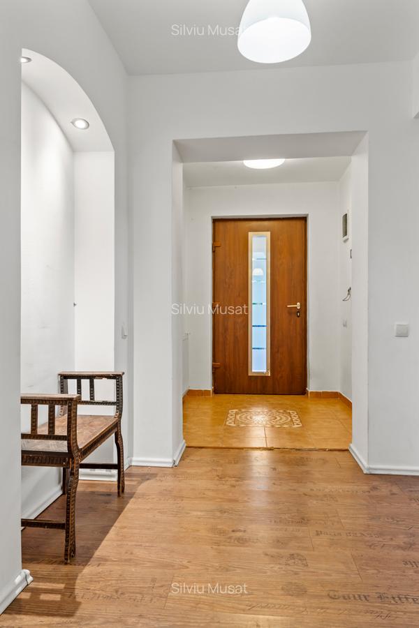 Vilă eleganta, suprafata utila 200 mp, teren 763 mp, Tărtășești - 7