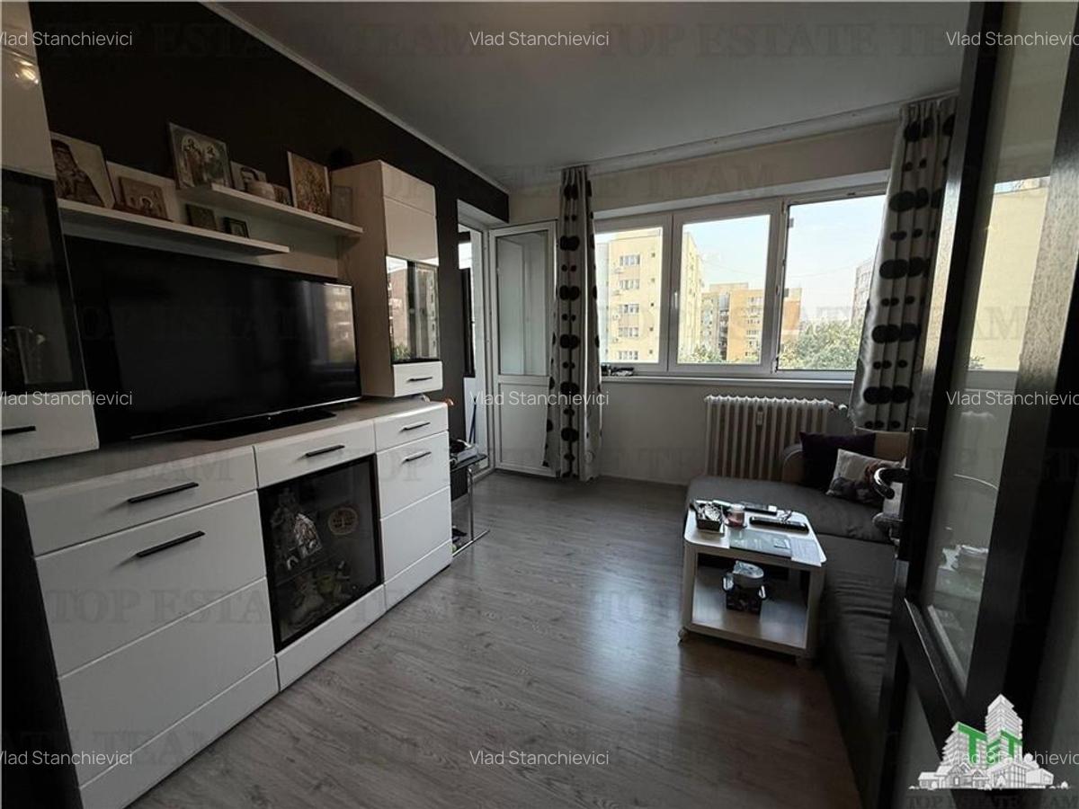 Apartament 2 camere RENOVAT, la 2 minute de Plaza Romania - 1