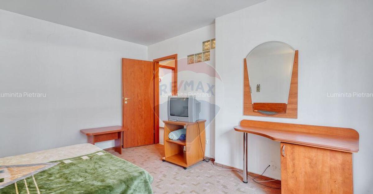 Casa / Vila cu 9 camere de vanzare in zona Valea Rasn... - 5