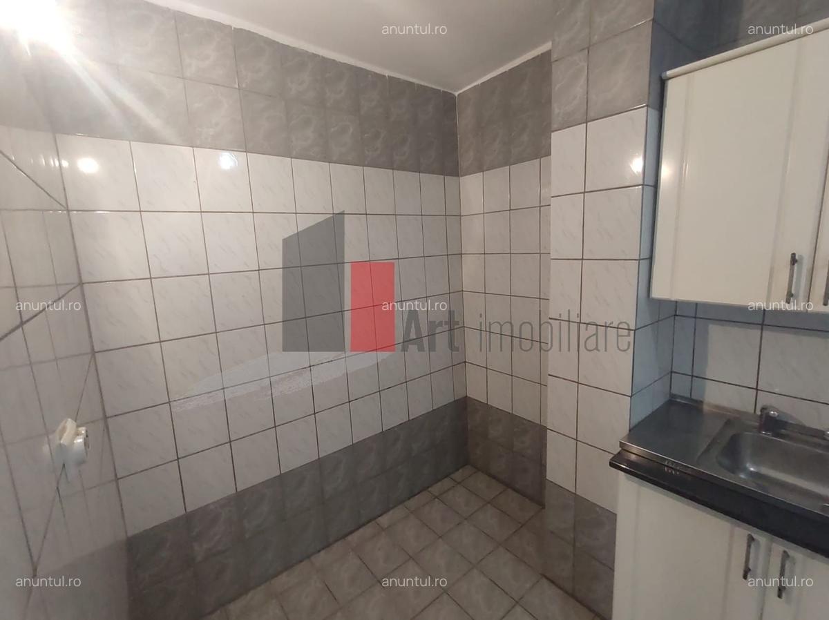 Str. Baciului vanzare apartament decomandat 3 camere cu centrala - 5
