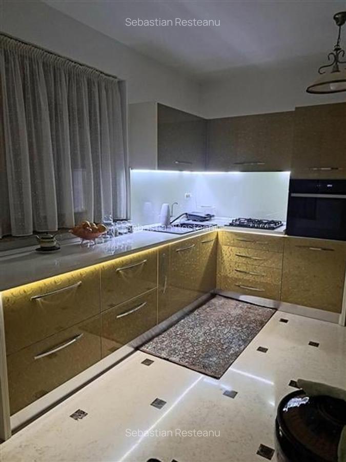Vila Zona Turistica 7 Camere, Finisaje de Lux, Aproape de Plaja, 428 mp utili - 9