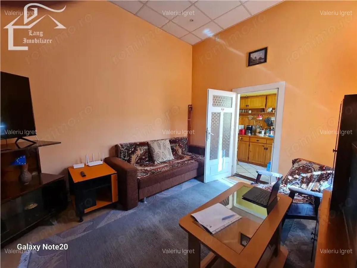DE VANZARE APARTAMENT 3 CAMERE ULTRACENTRAL - 2