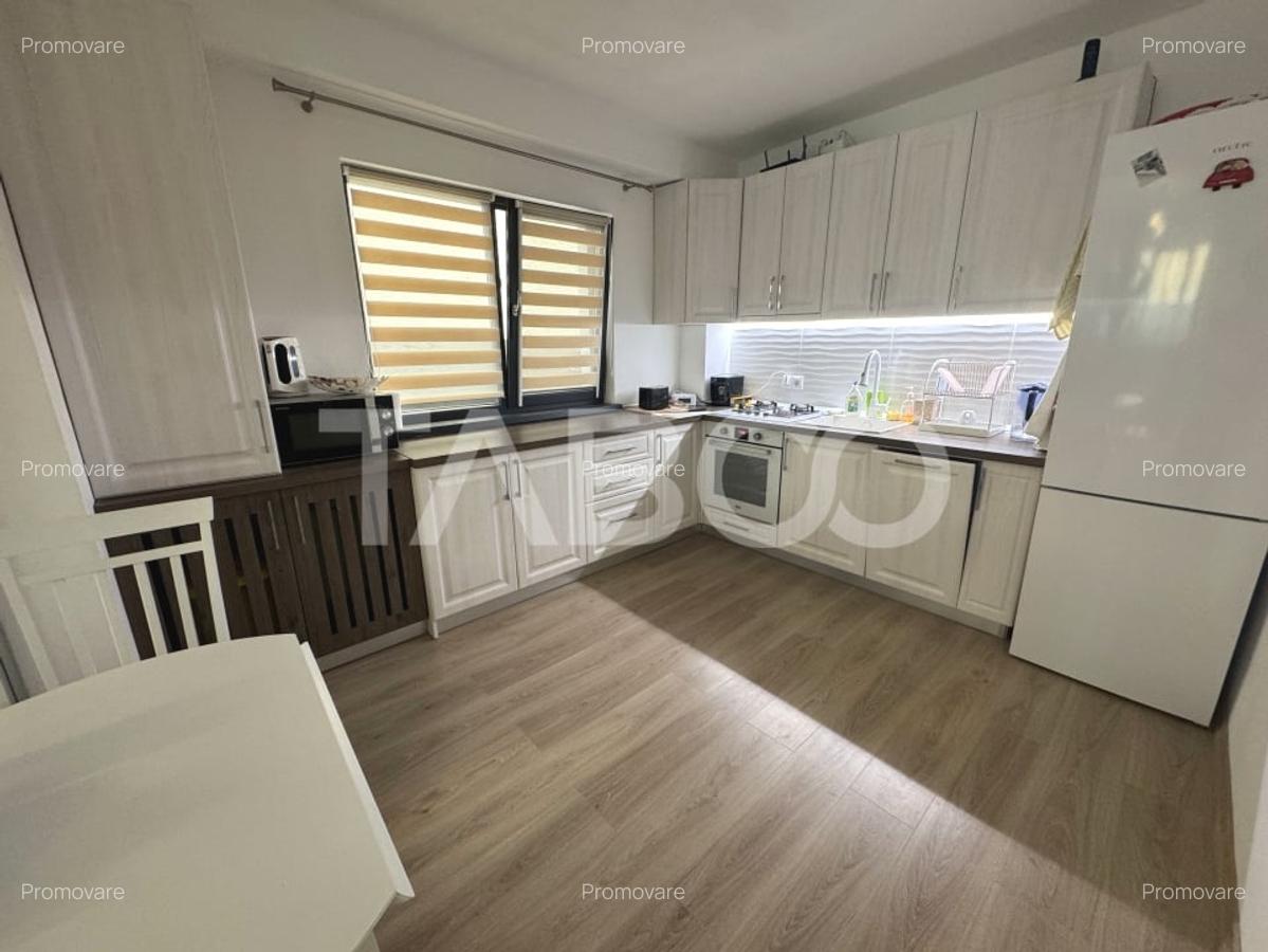 Casa superba de vanzare cu 5 camere 2 bai carport teren 297 mp Sibiu - 3