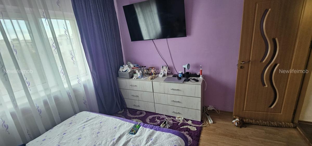 Poarta 6 / 3 camere cu centrala gaze , 2 bai - 6 Poarta 6 / 3 camere cu centrala gaze , 2 bai - 6