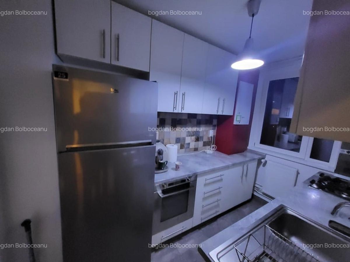 Apartament 2 camere langa metrou - 2