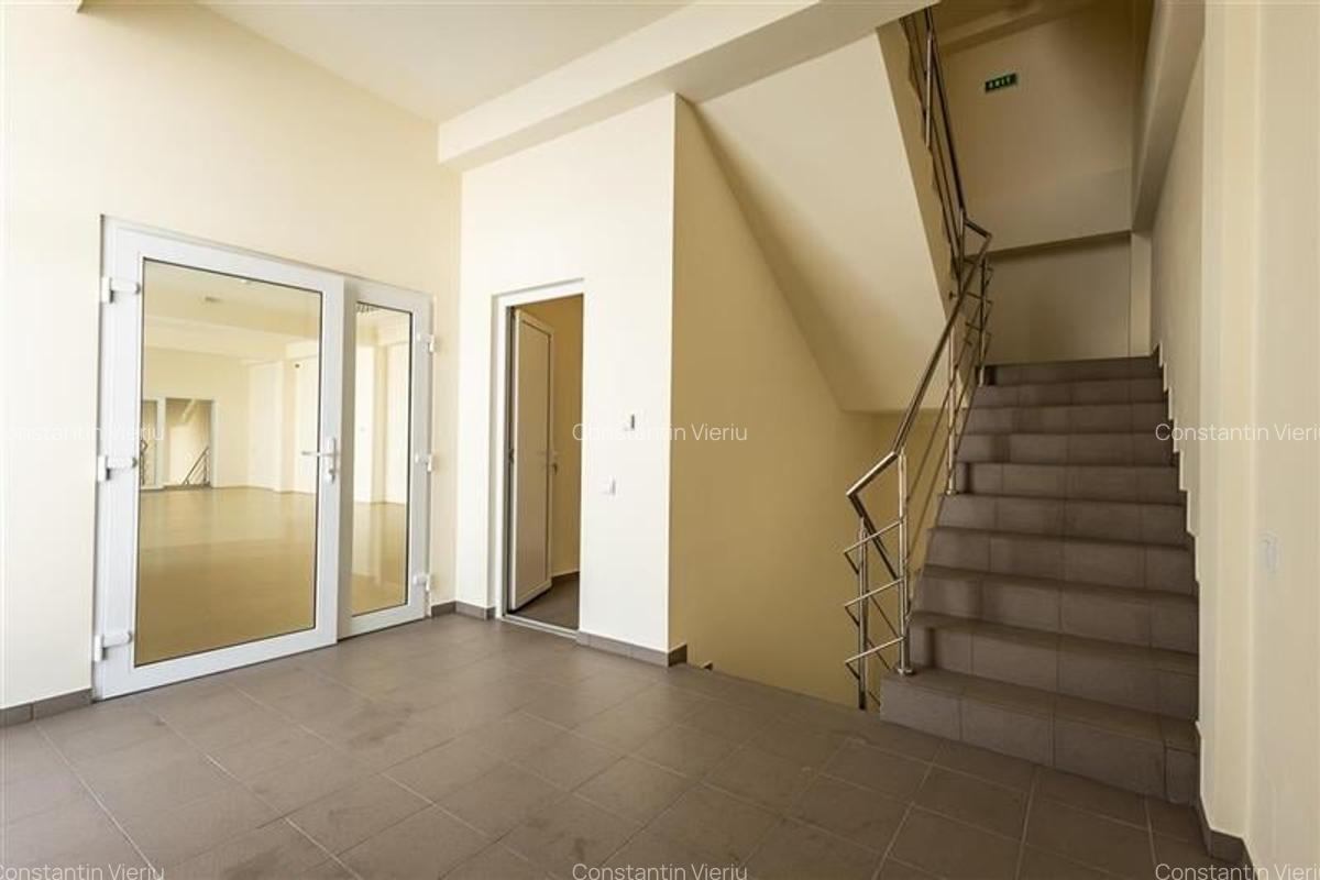 Edificu: Birouri, Centru medical/ comercial acces facil, componenta si dotari ap - 15