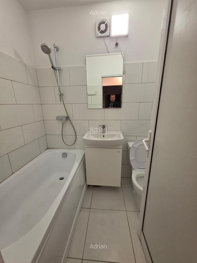 Titan, 15 minute metrou, pe Al Barajul Bistritei, bloc 4 etaje, - 2