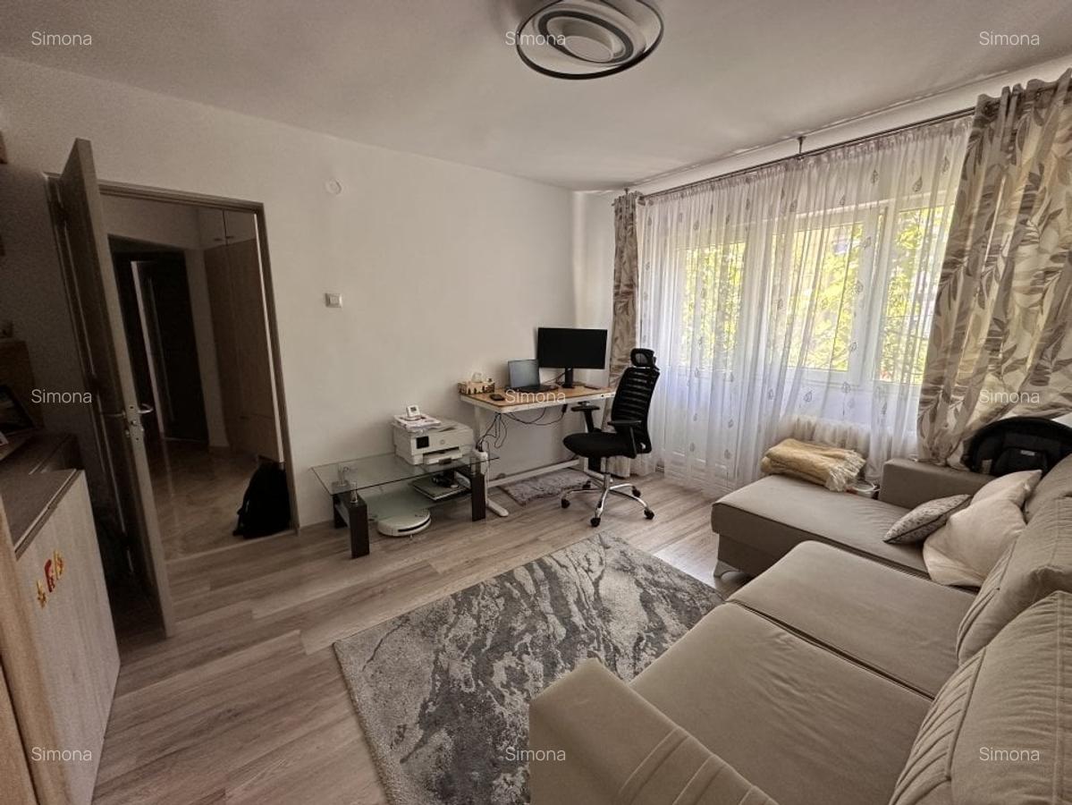 Oportunitate excelenta in  Grigorescu-apartament 2 camere,2 balcoane,decomandat - 1