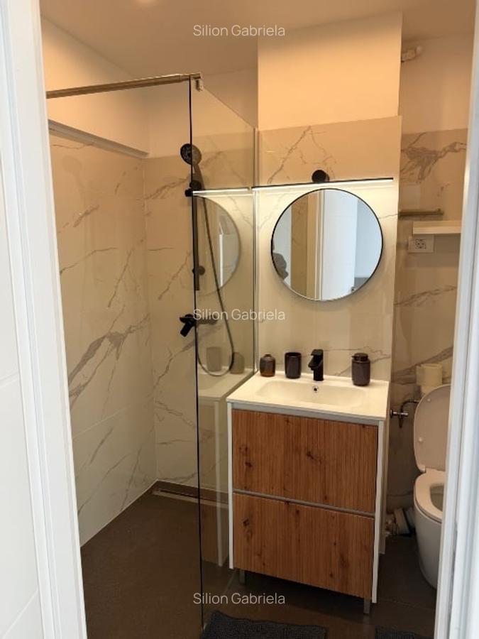 Garsonieră 41mp  renovată instalatii metrou piața Veteranilor călduroasă iarna - 3