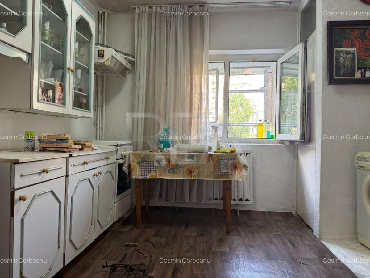 3 Camere Sebastian  Nicolae Popovici 2 - 8