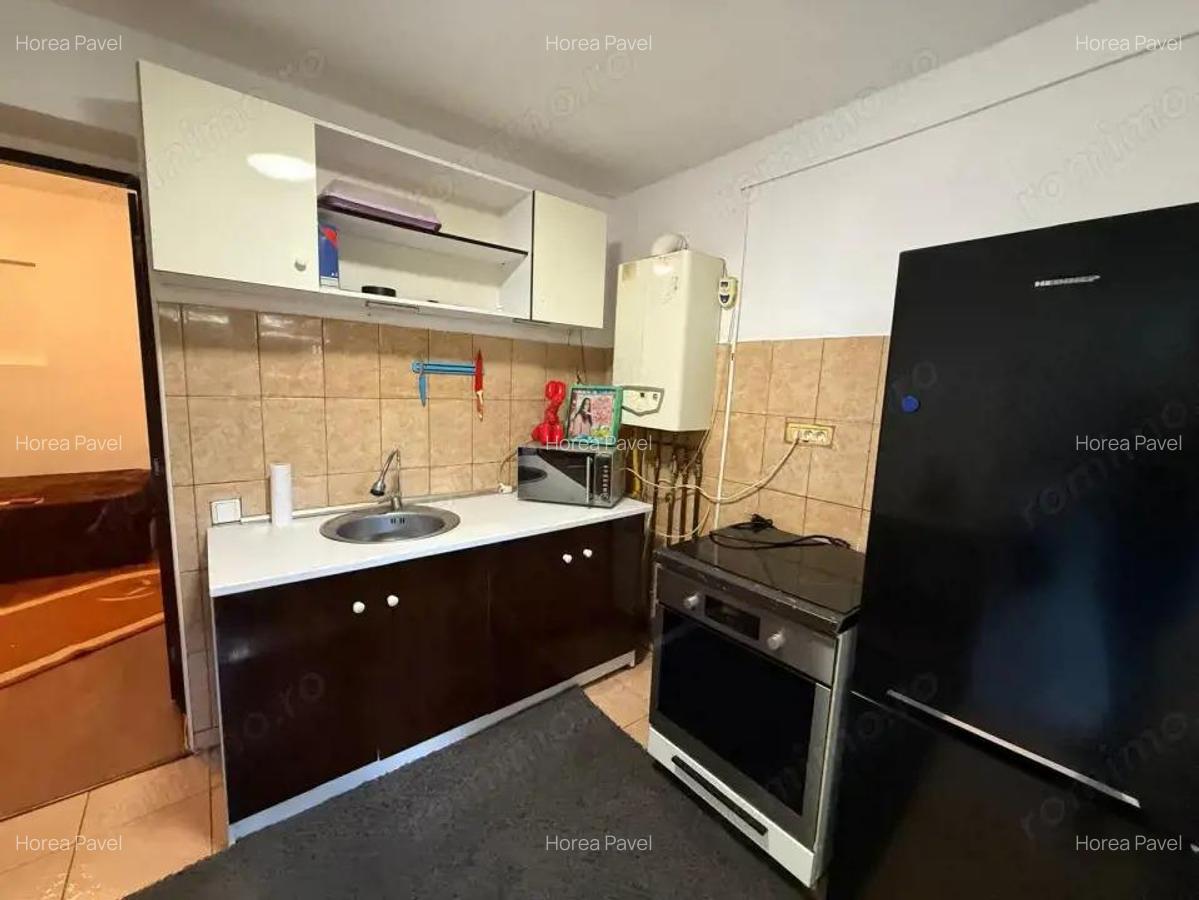 Casa cu o camere si bucatarie mare in curte comuna, 45mp utili, in zona Traian - 9