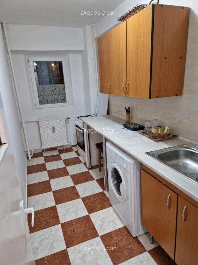 Garsonieră decomandată în Vitan - 5