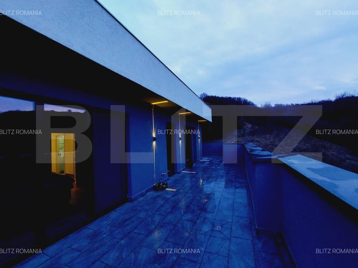 Penthouse cu priveliste spre padure, cu 2 parcari, etaj retras, 77 mp utili - 2