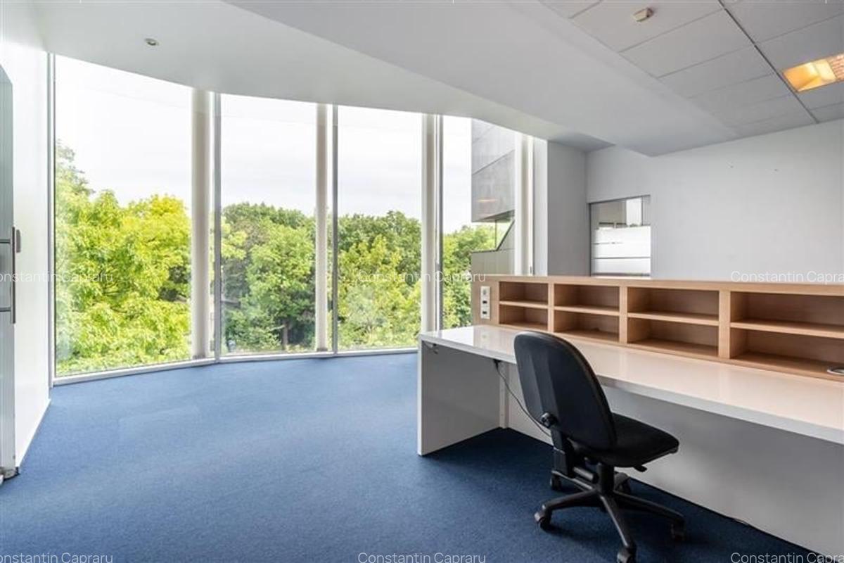 Spatiu de birou -  Piata Charles de Gaulle -  300 mp - 5