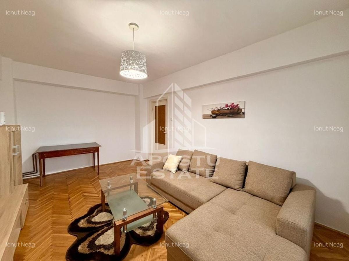 Apartament 3 camere, centrala proprie, zona Centrala - 2