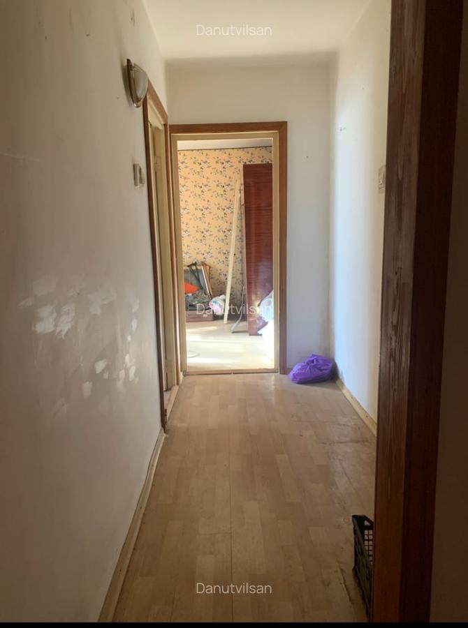 Balada-str.Bucuresti-Apart 3 cam dec et 1/4 liber 2 bai preț 120.000 euro - 6