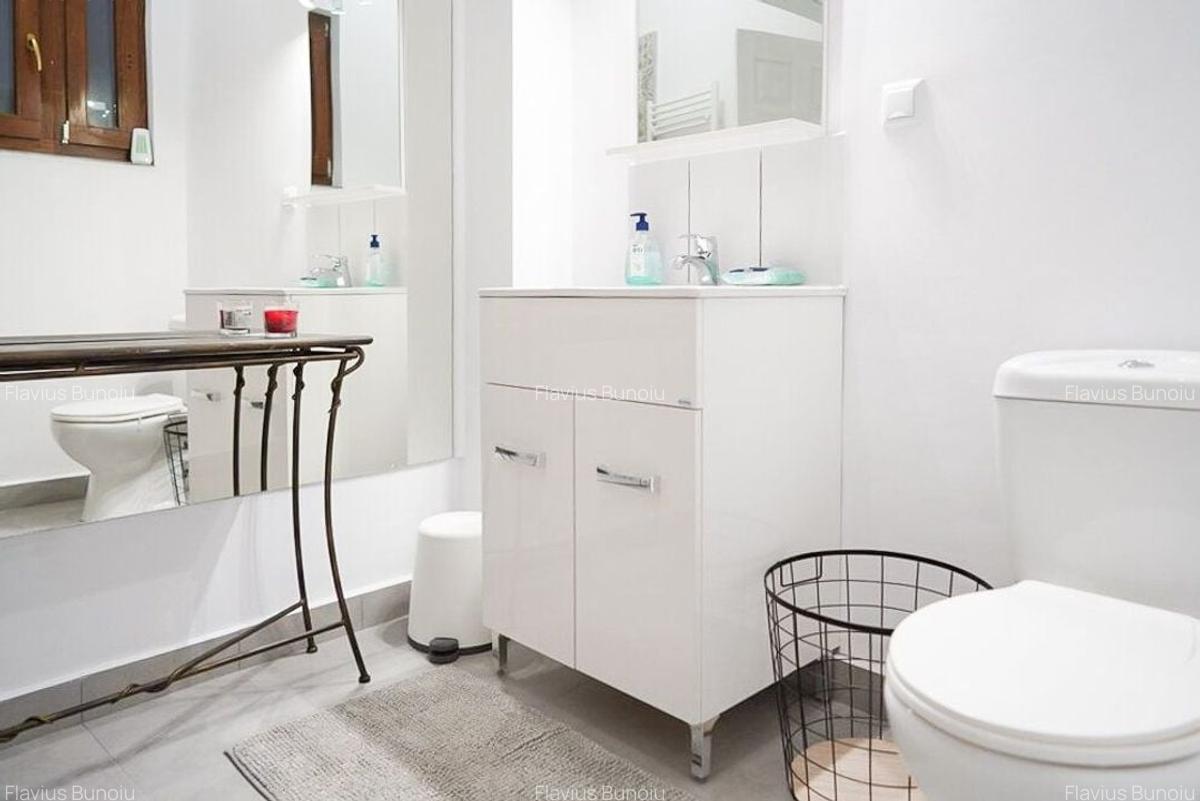 Apartament cu 3 camere decomandat în Central - 18