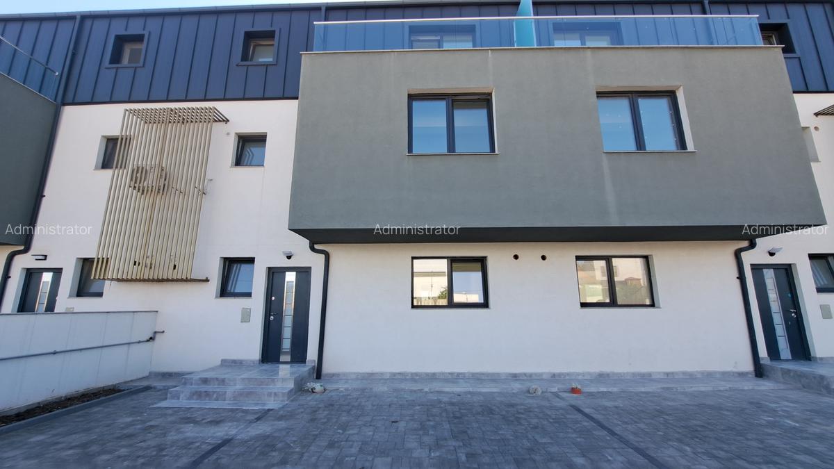 VILA LUX IN COMPLEX REZIDENTIAL - 1