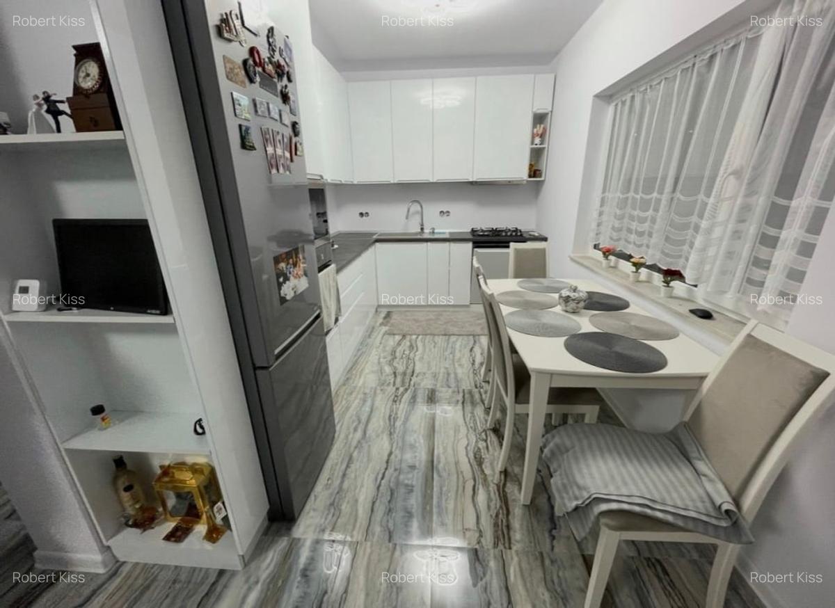 Casa de tip Duplex de vanzare, Gilau - 4