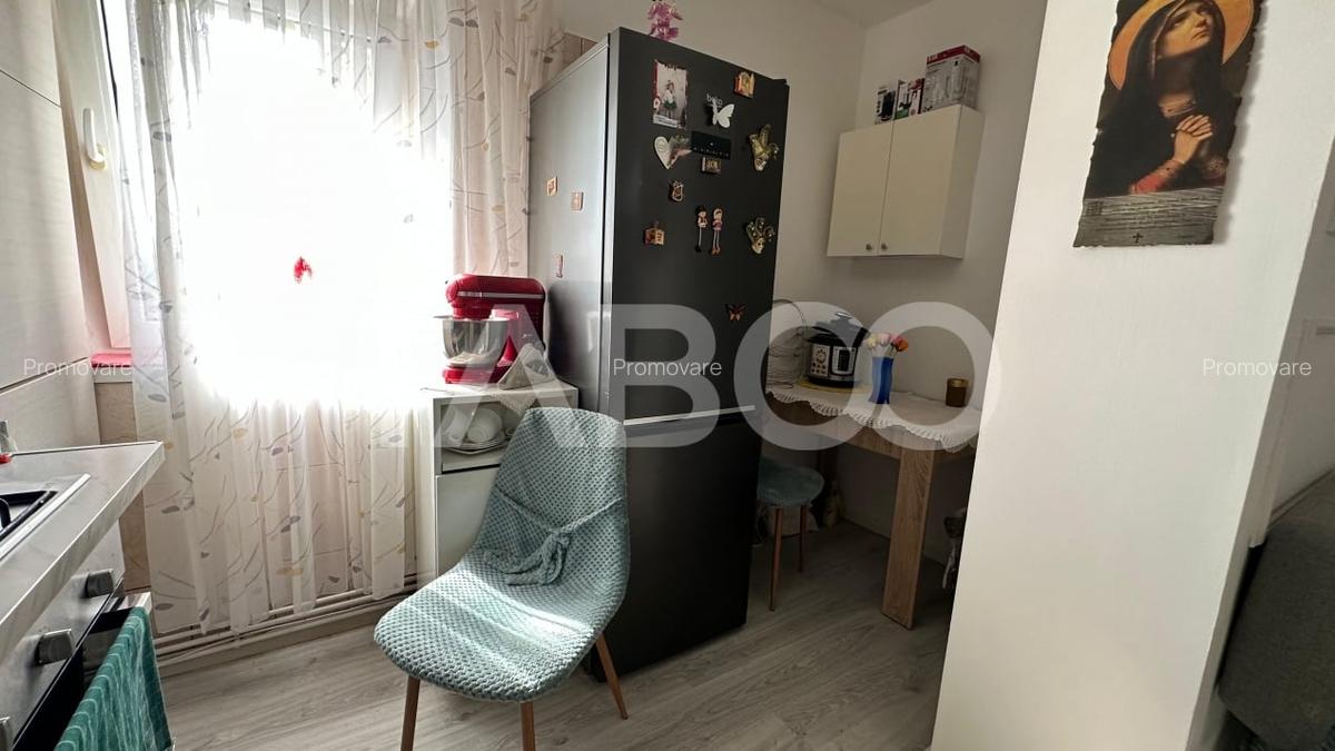 Apartament 3 camere cu balcon pivnita zona Vasile Aaron Sibiu - 3