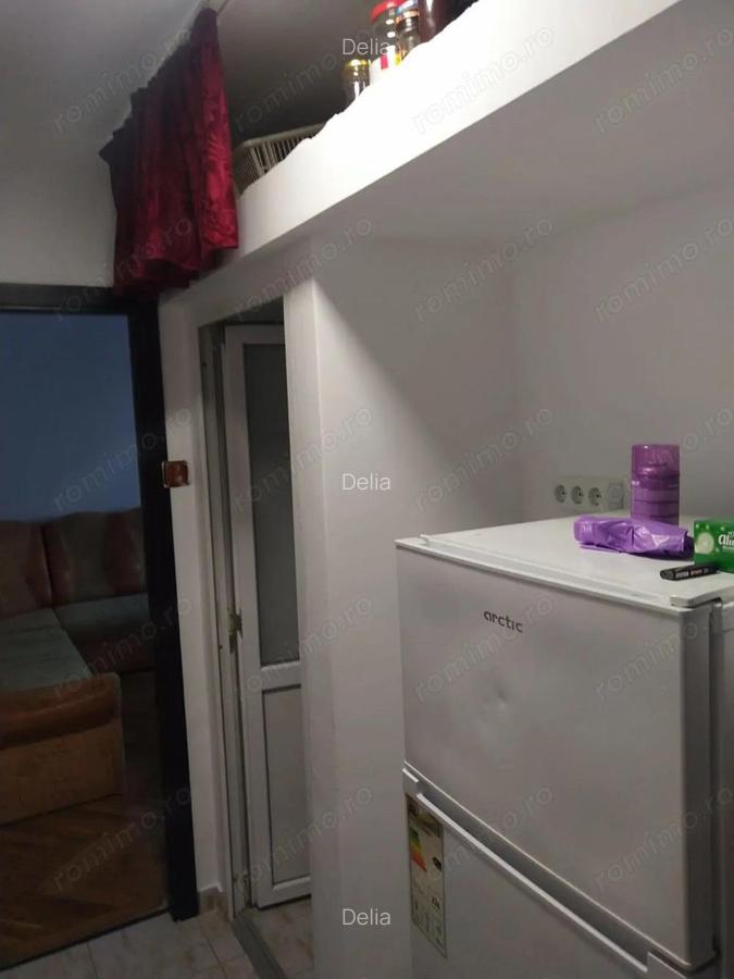 Dacia Strada Labirint de vanzare apartament cu 3 camere, etaj intermediar - 6