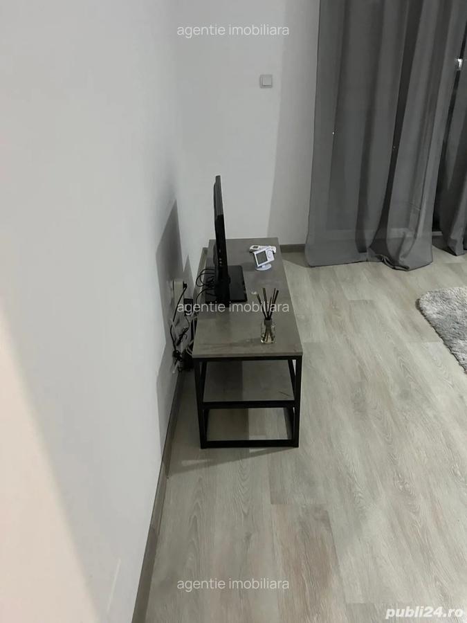 Bloc nou,et II, decomandat, mobilat. - 6