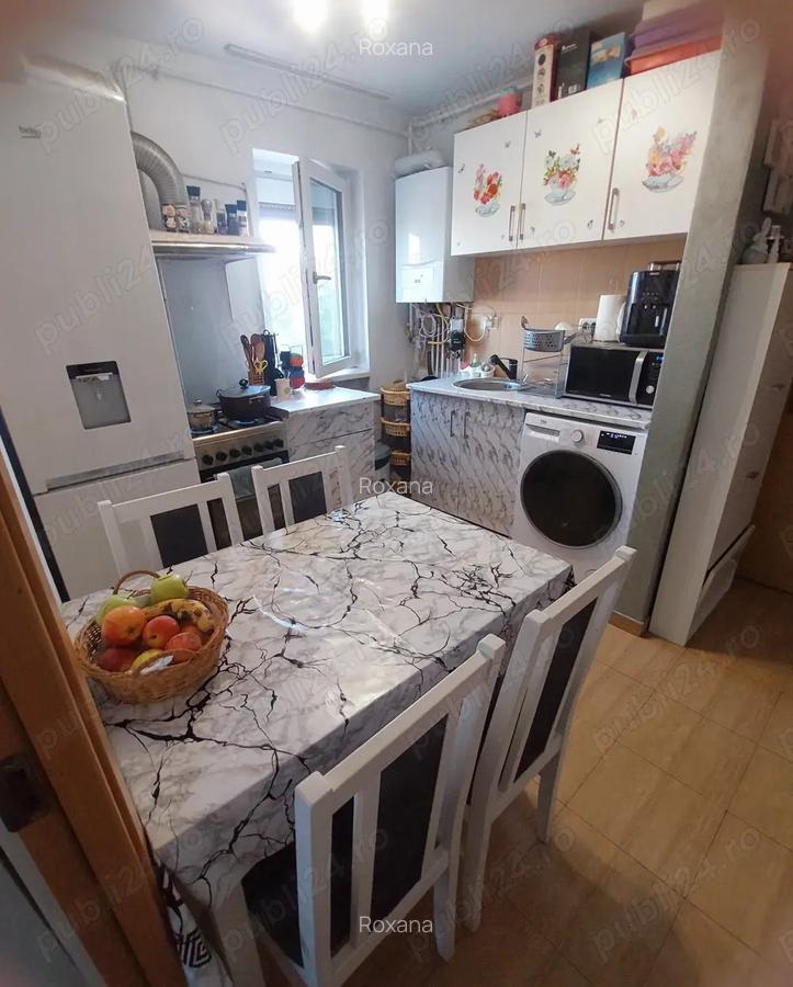 Vand apartament 3 camere decomandat zona Banu Maracine - 2