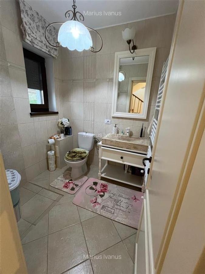 Vila 6 camere - 1500mp teren - Bucium - 23