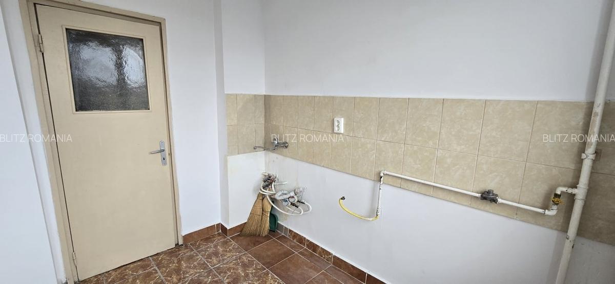 Apartament 3 camere, 61 mp, zona Cina Nord - 11