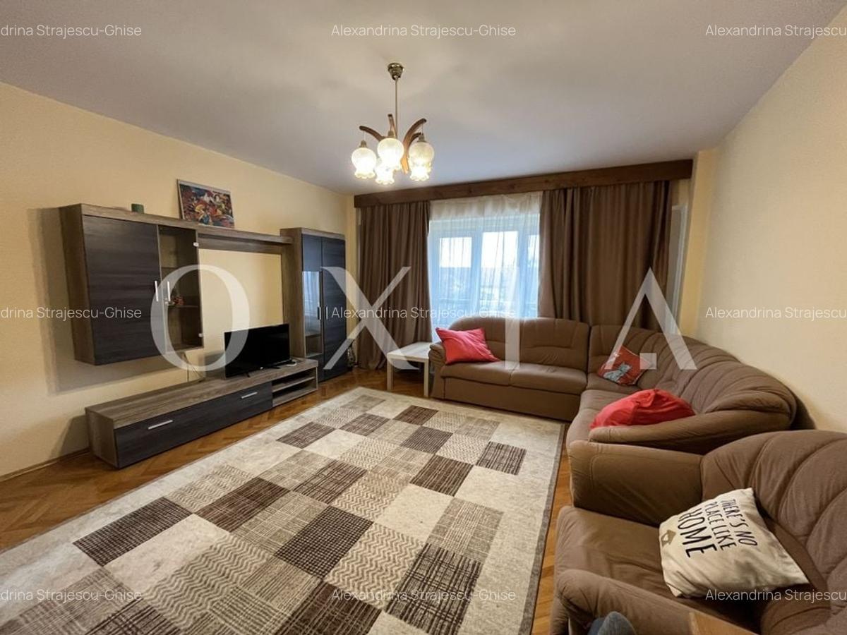 SX655 3 Camere decomandat - Etaj intermediar - 1