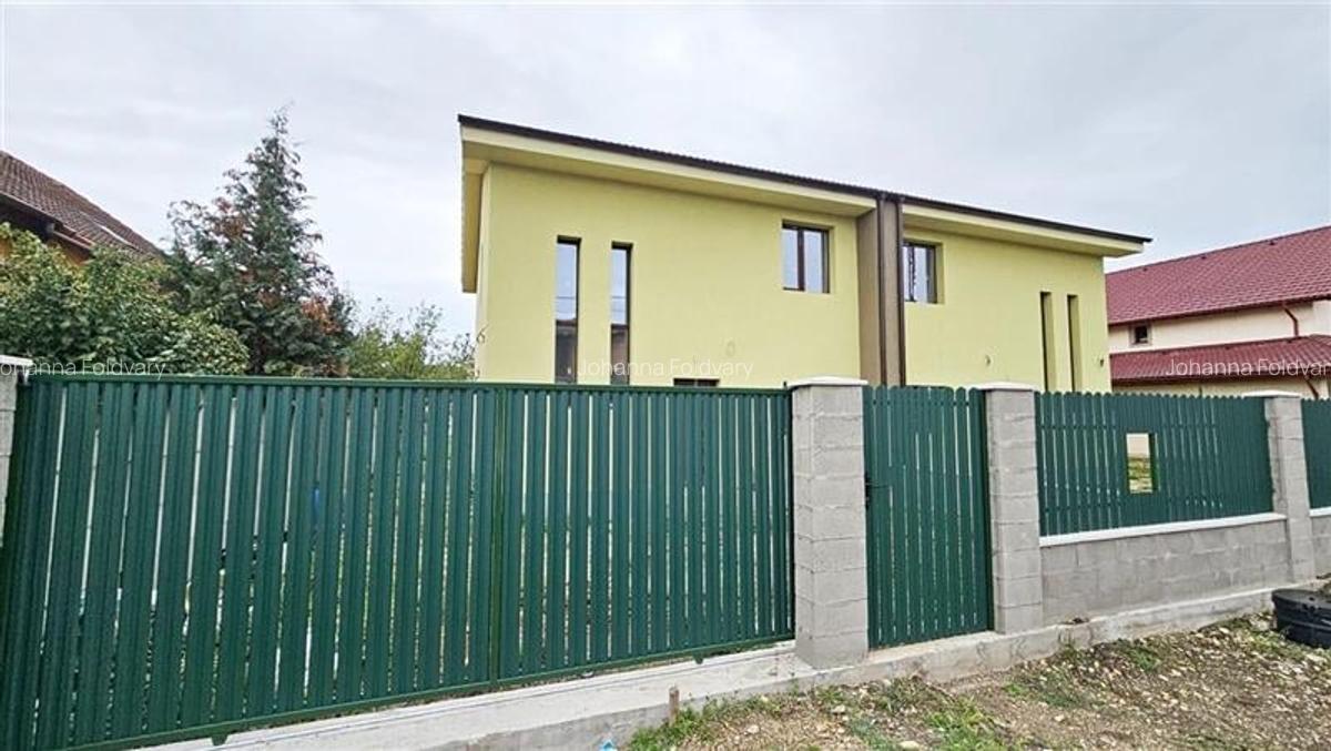 Casă cu 4 camere în Dumbrăvița - 2