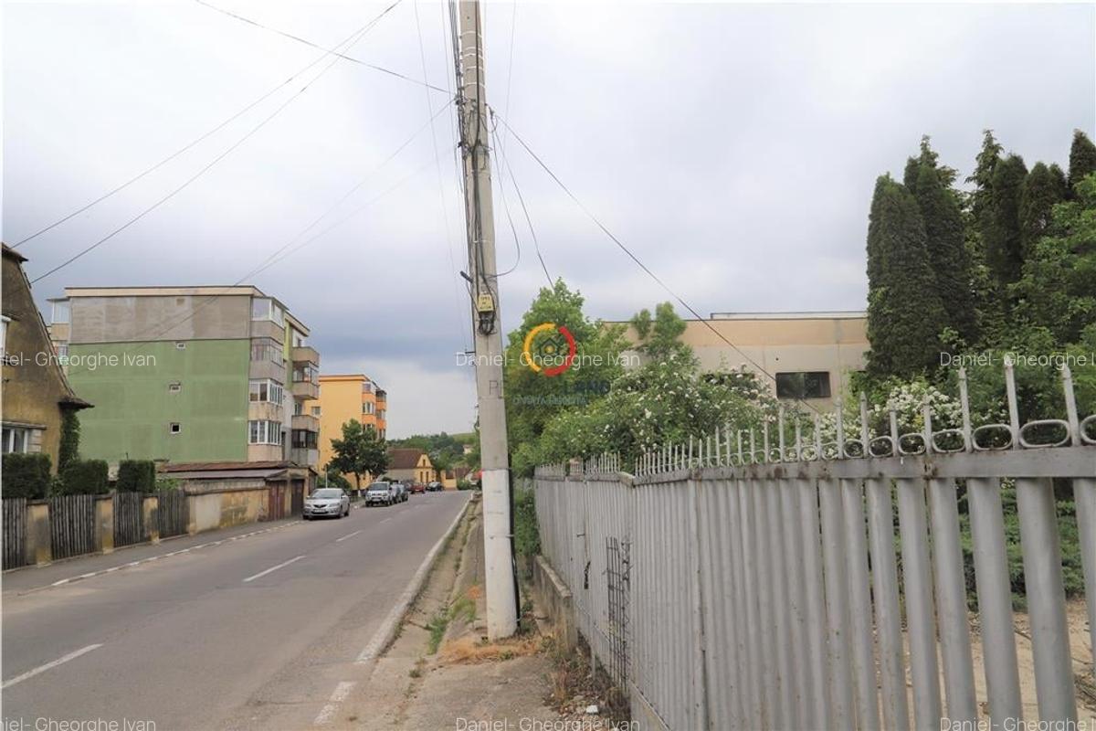 Spațiu comercial, 3725 mp în Central - 5