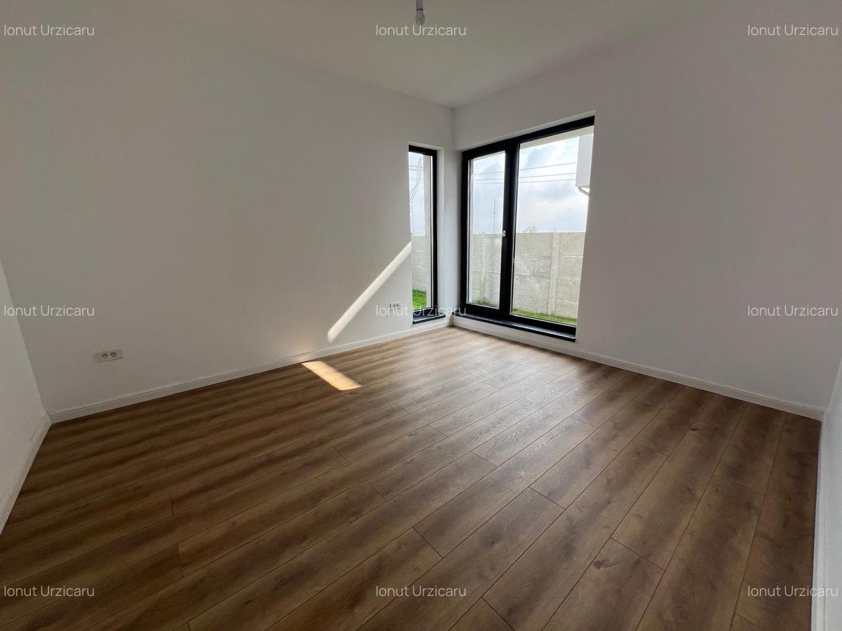 Complex Rezidential / Casa individuala /4 camere 2 bai / teren 407 mp - 7