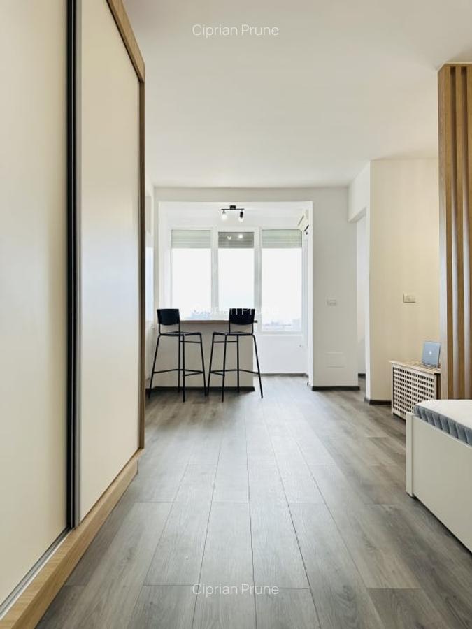 Prima inchiriere - Studio modern, vedere superba spre oras | Com 0% - 8