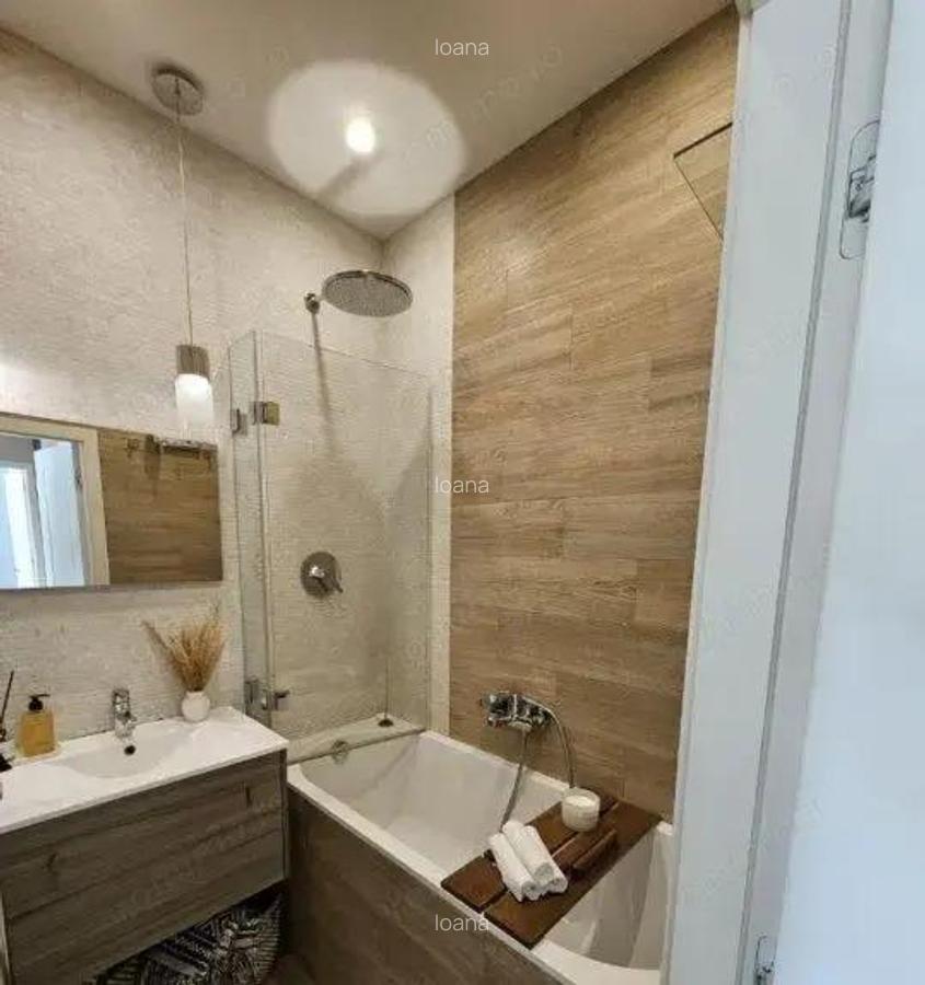Urgent de inchiriat in zona Centrala apartament 2 camere - 4