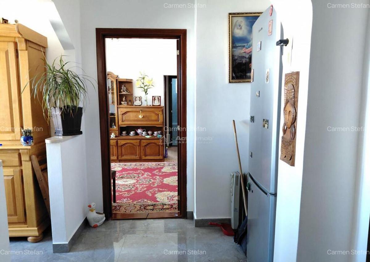 Ultracentral Apartament 3 camere etaj 3 - 5