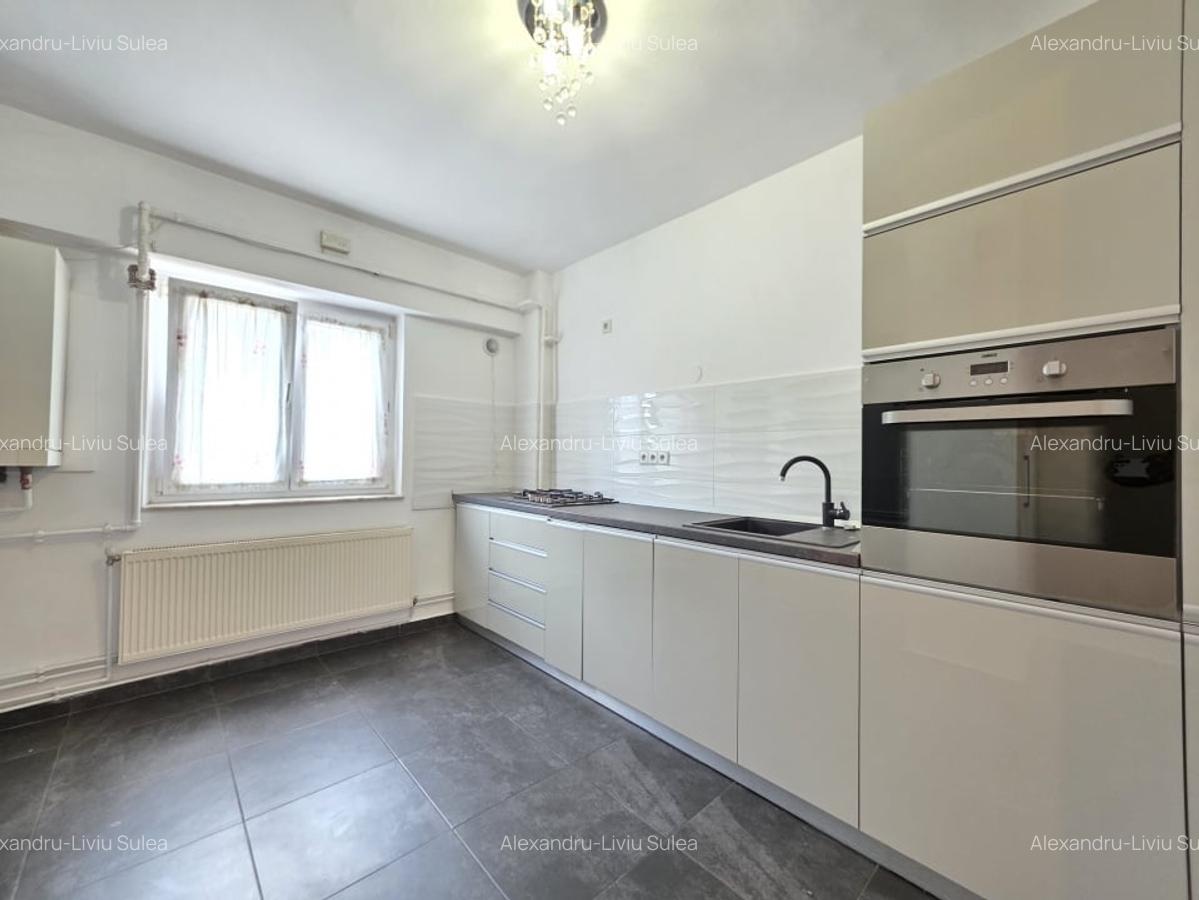 Apartament cu trei camere 80mp, Central - 16