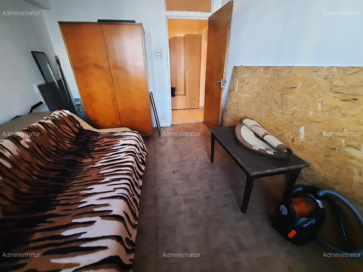 VANZARE 4 CAM MARGEANULUI- BARCA - 13