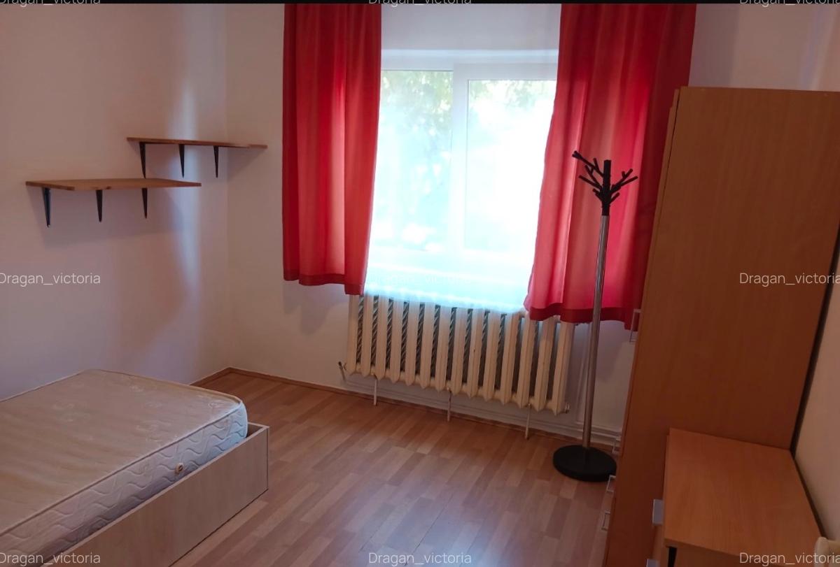 Vând apartament 3 camere Str Alexandru Vlahuță , nr 21, et 1 - 2